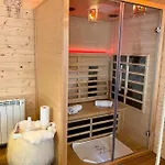 샬레 A L'aise Met Wellness, 더뷔